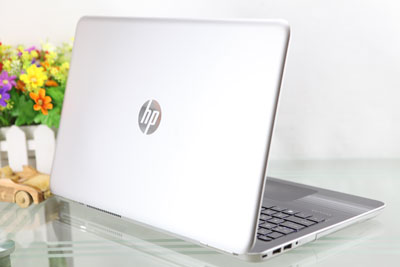 HP Pavilion Notebook 15-au063nr, CORE I7-6500U, RAM 12GB, MH FULL HD